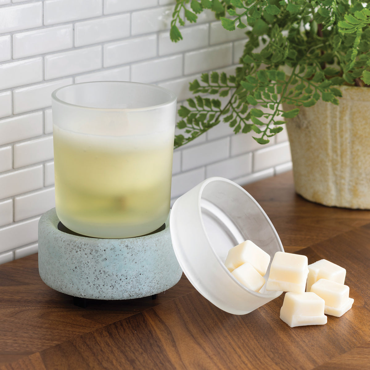 Beach Glass 2-in-1 warmer displayed in a coastal styled setting