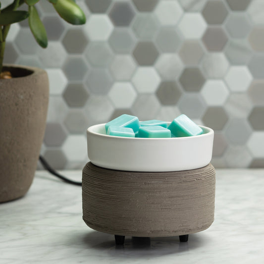 Grey Texture 2-in-1 warmer with melted wax in the removable dish