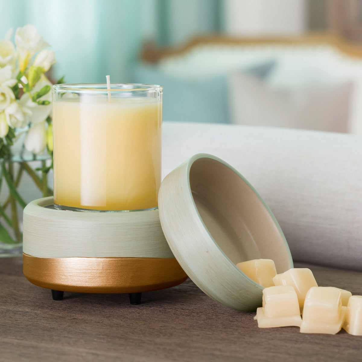 Midas warmer shown for use with wax melts or a jar candle