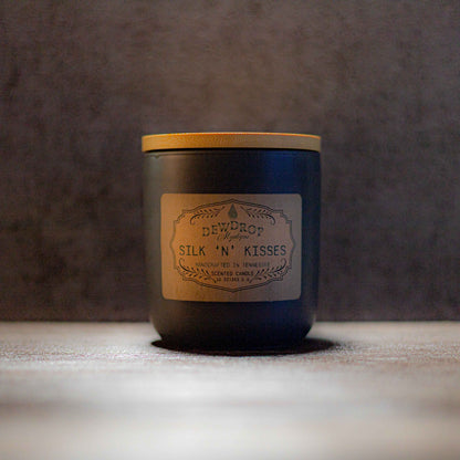 Silk ’n’ Kisses 10oz Candle